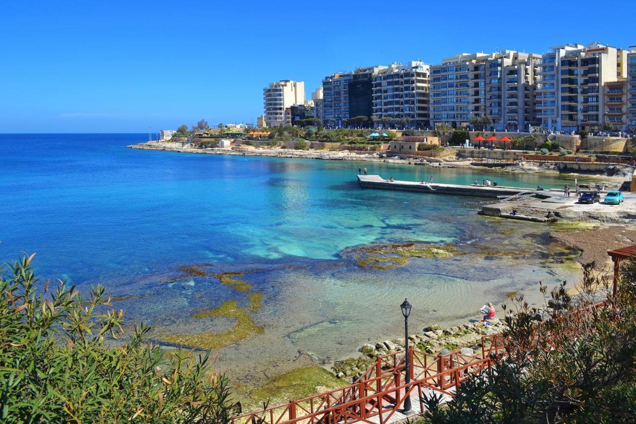 Luxury Apartment Inc Pool & Views Sliema Exteriör bild