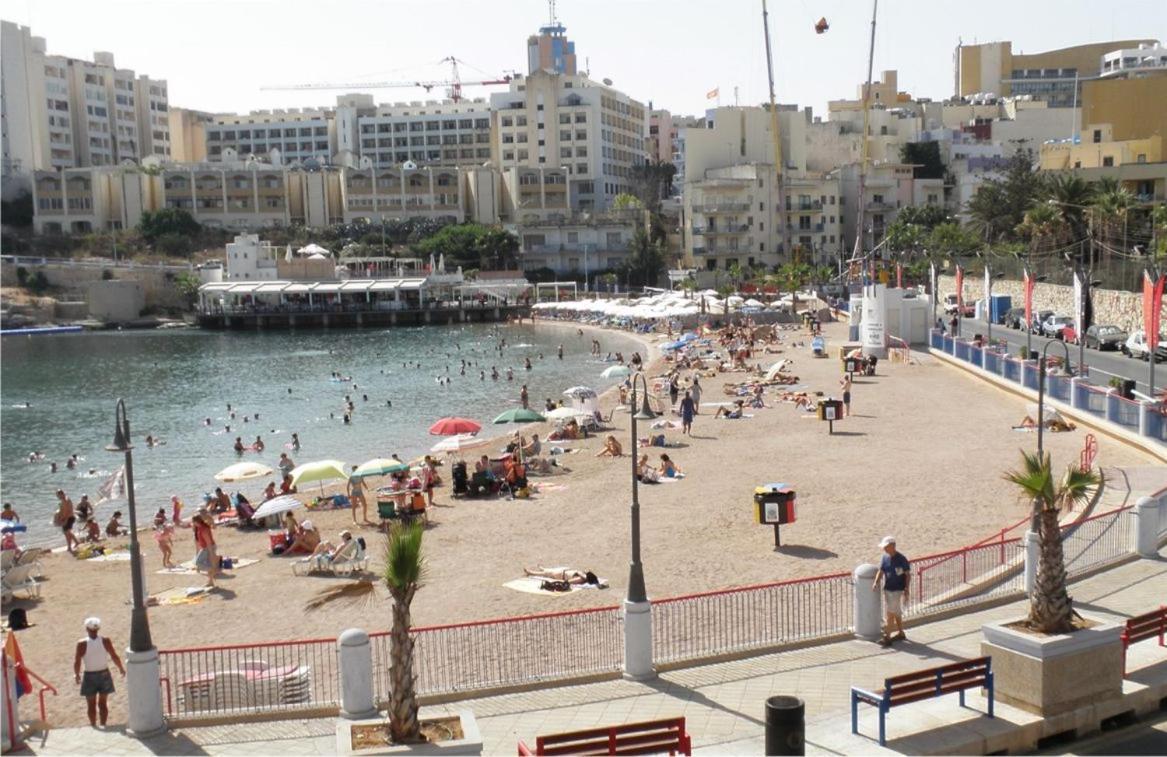 Luxury Apartment Inc Pool & Views Sliema Exteriör bild