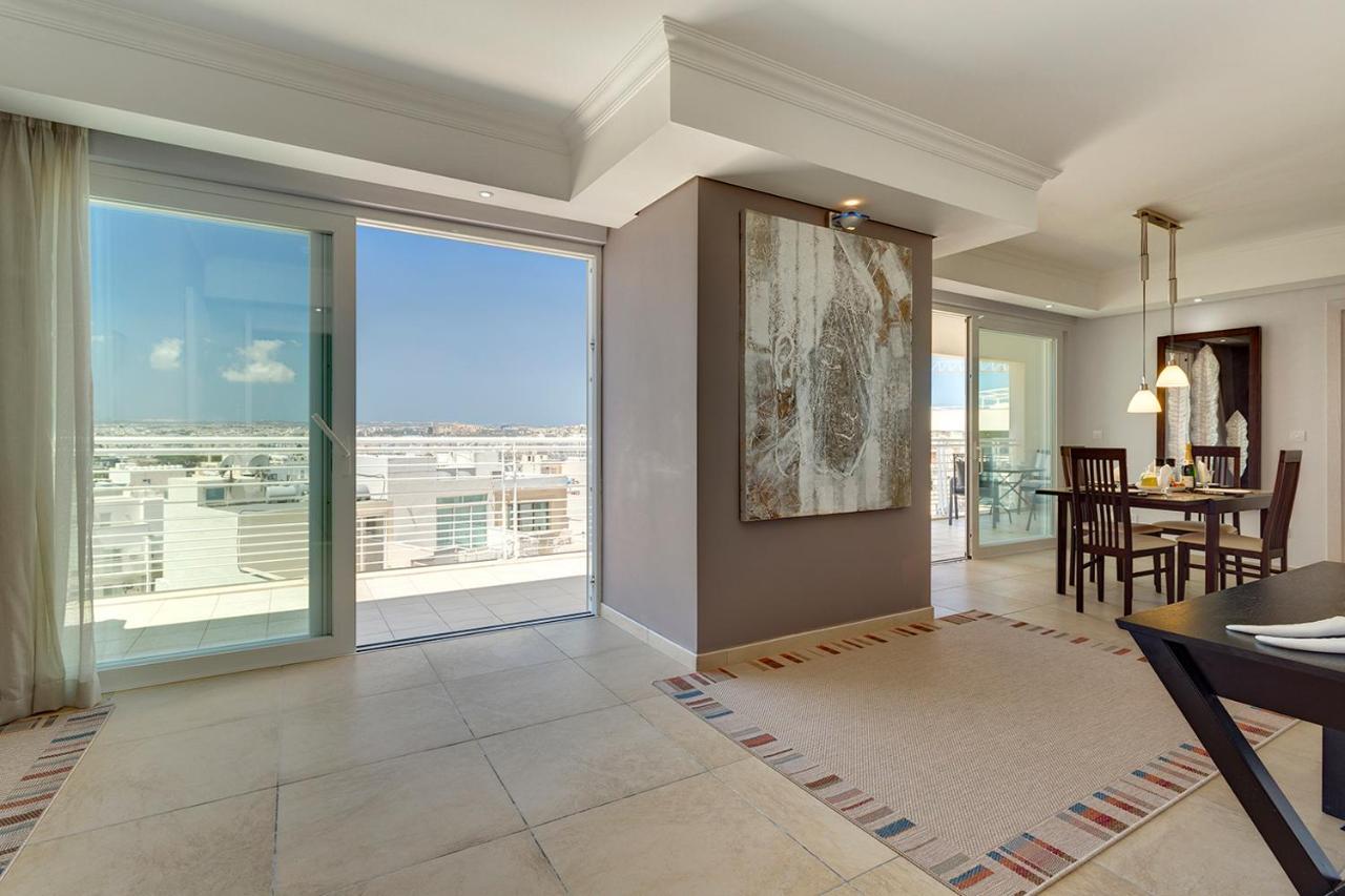 Luxury Apartment Inc Pool & Views Sliema Exteriör bild