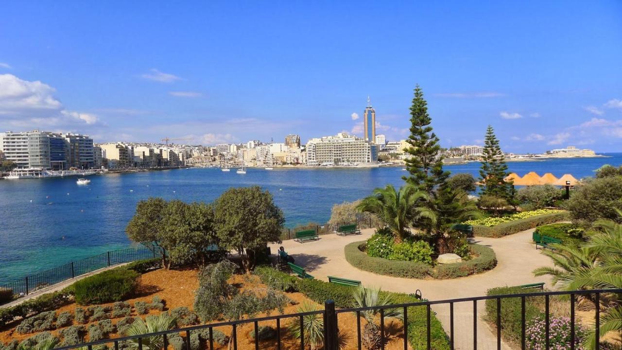 Luxury Apartment Inc Pool & Views Sliema Exteriör bild